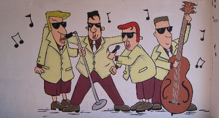 Disegno rappresentante un quartetto composto da tre cantanti e un musicista che suona il contrabasso